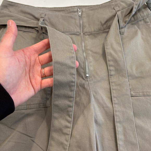 Yaya high waist shorts.  Color khaki Size 40 ( like new! ) - Picture 3 of 12